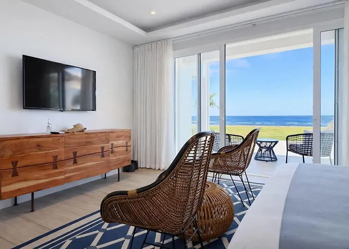 Luxury 9 Bedroom Beachfront In Jamaica Villa